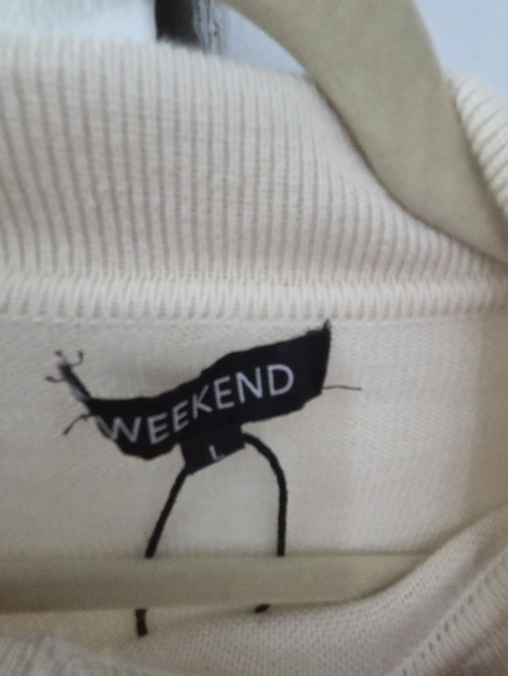 Weekend Tassel Collared Sweater - Picture 4 of 5